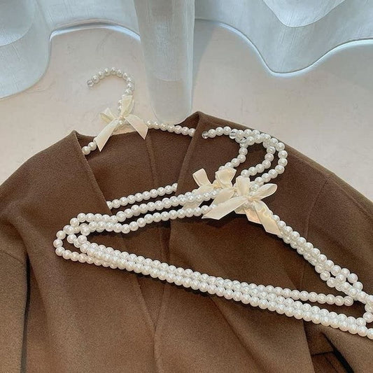 Curved Hook Pearl Hangers – White